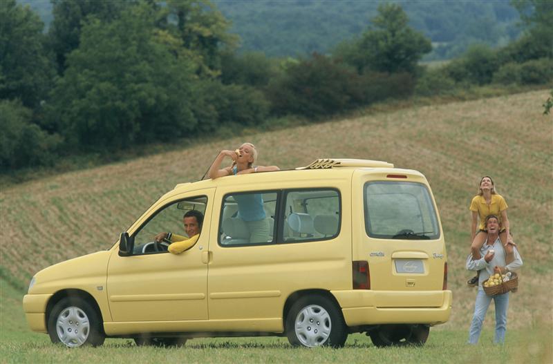 Berlingo Grand Large 1996 concept 3/4 arrière