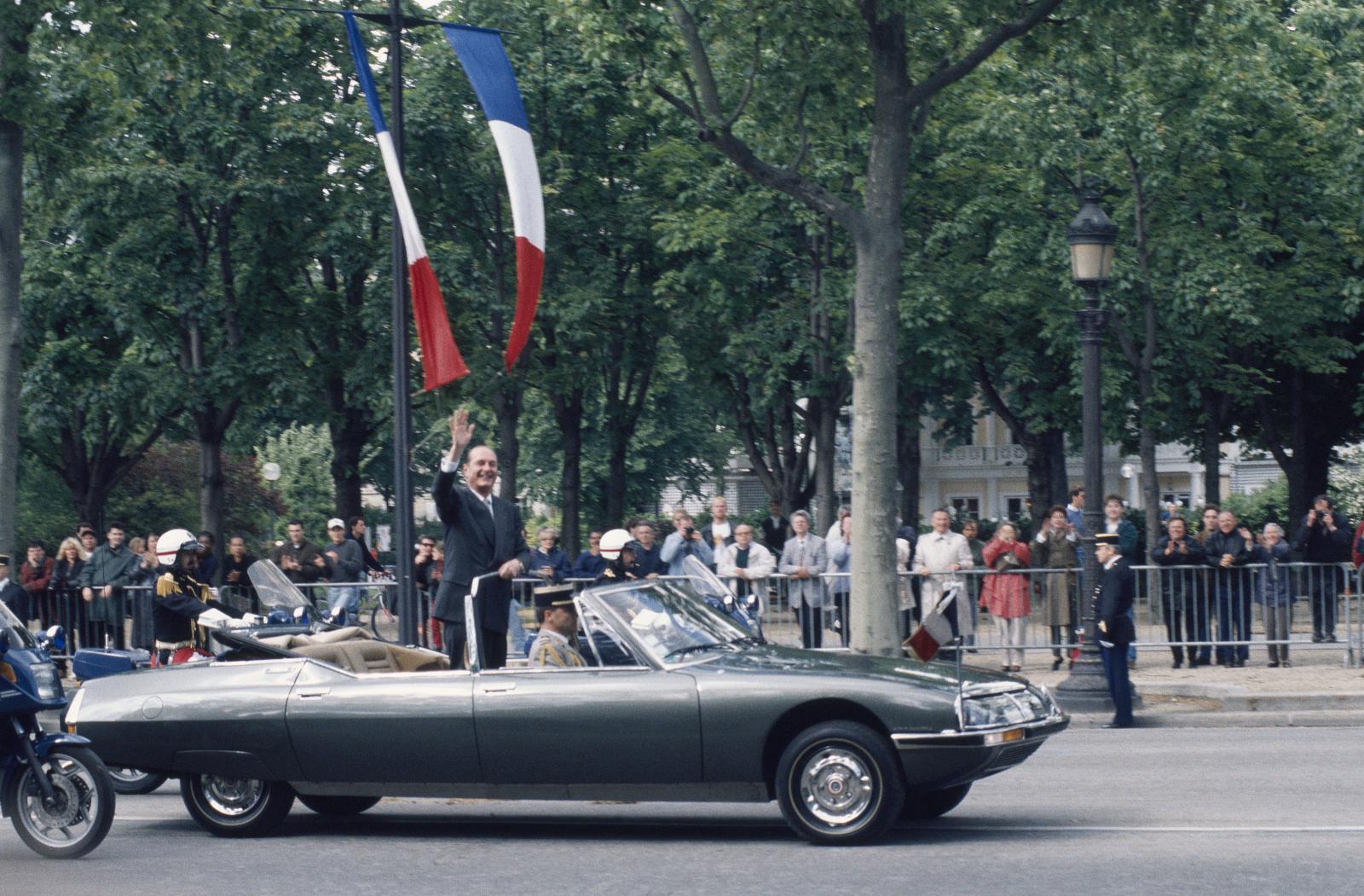 Jacques Chirac à bord de la SM Présidentielle - 1995